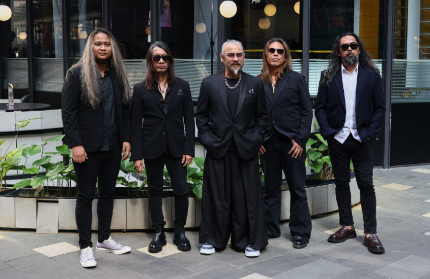 “Sekali air bah, sekali pantai berubah.” – Awie tentang Wings selepas 40 tahun