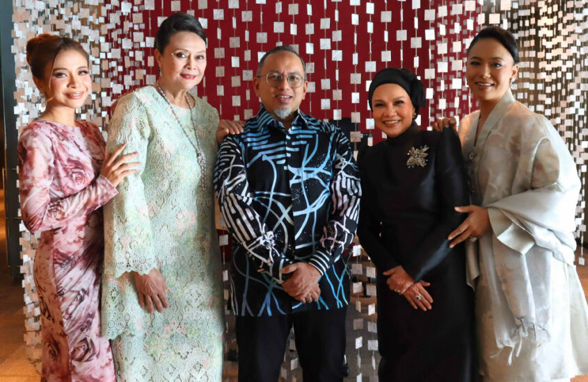 A Tribute to Sharifah Aini, Legasi Seorang Biduanita
